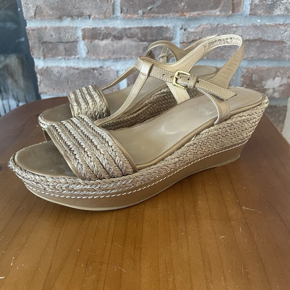 Stuart Weitzman Alexlo Wedge Sandals Women's Size 7 Espadrille Gold Beige Summer